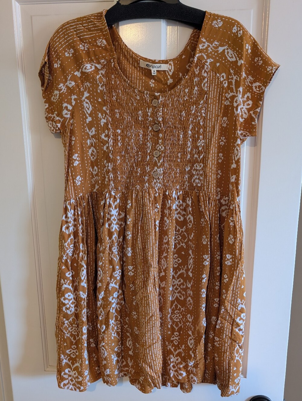 Rip Curl Women's' Rust Brown Floral Smocked Button-Front Dress